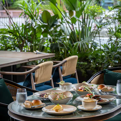王道のホテル洋食をはじめアフタヌーンティやパーティーメニュー等幅広いラインナップ