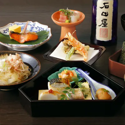 会食・接待に最適。季節の日本料理を味わう「和食コース」
