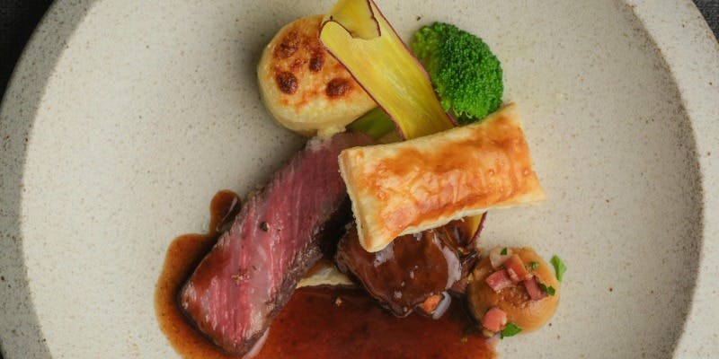 【Xmas2025】フランス産キャビアやオマール海老、低温調理した平目と和牛サーロイン含む全8品（第2部）