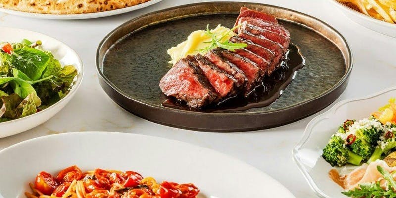 【デラックスコース】黒毛和牛グリル、人気ピッツァ2種、パスタ等＋2時間飲み放題