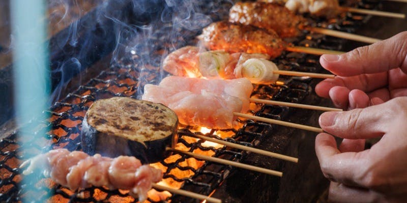 【17時30分までの入店】ネット予約限定///日南鶏の絶品焼き鳥＋飲み放題付きのお得焼き鳥セット　3000円