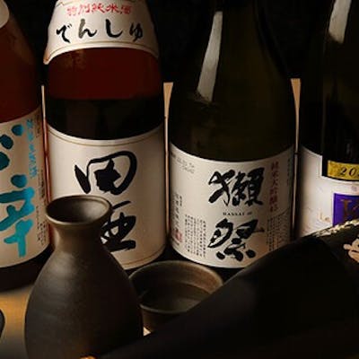 自慢の串焼き・創作料理にぴったりな地酒や定番酒がそろい踏み