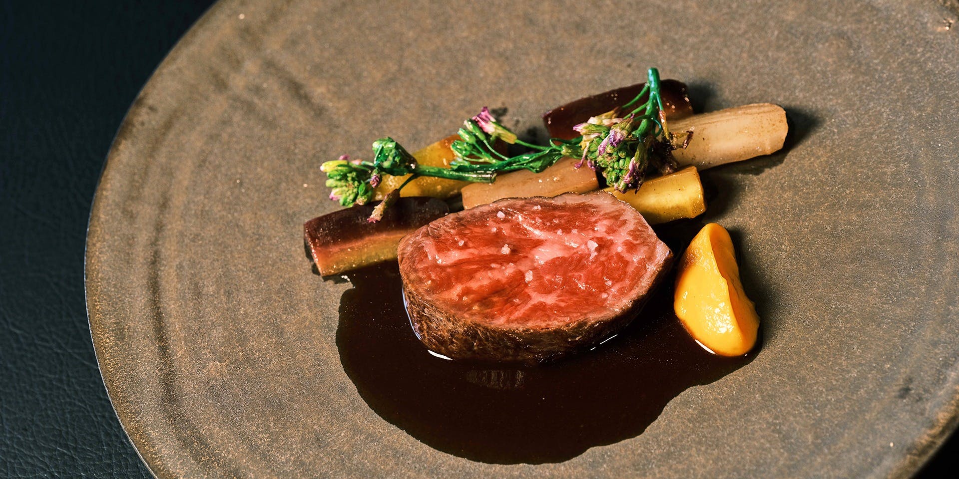 s.r-trois（エスエールトロワ）