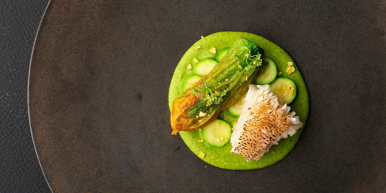 s.r-trois（エスエールトロワ）