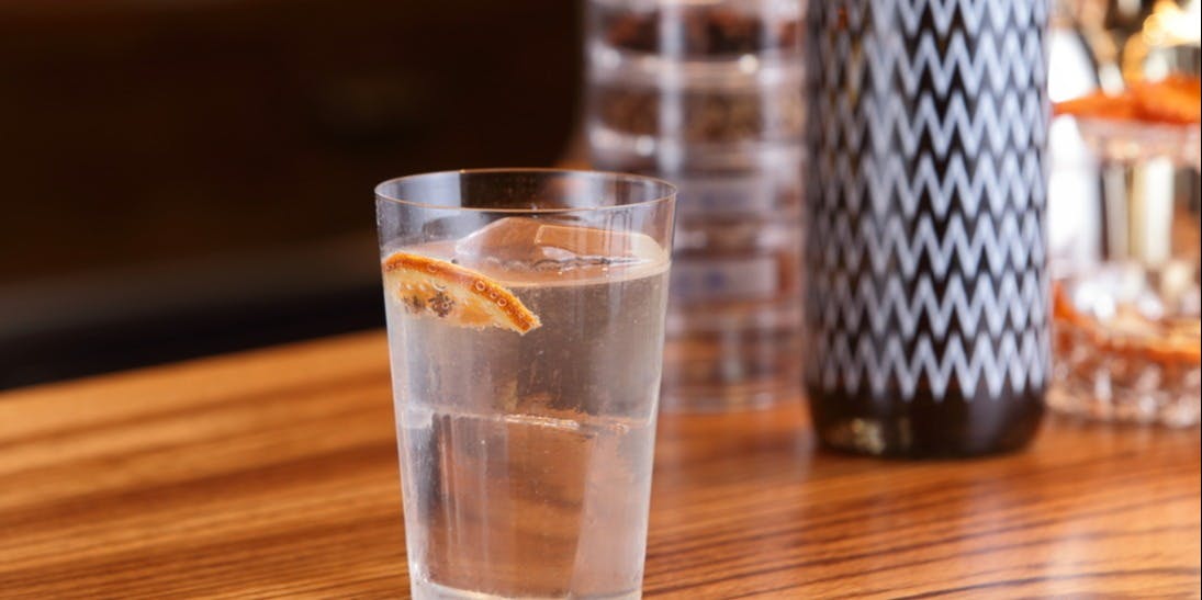 ESCAPE（エスケープ）