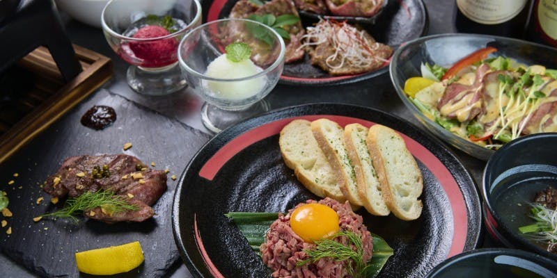 【牛タンの至福】全8品　厚切りステーキとトリュフユッケの「極上牛タンコース」7000円/120分制