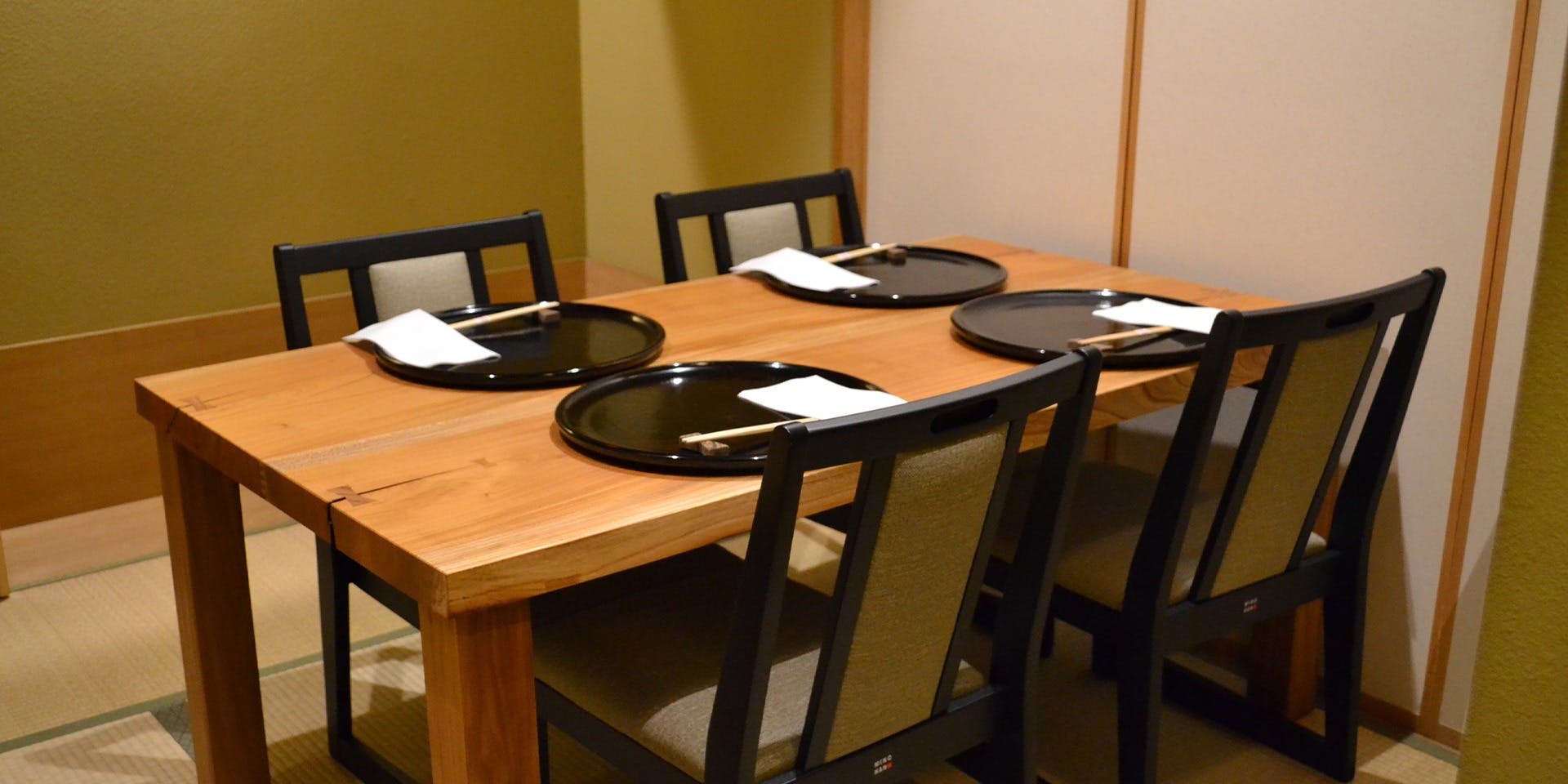 うなぎと季節料理とらや - 画像1