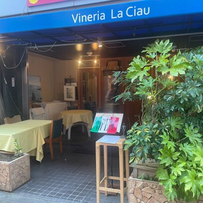 北イタリアピエモンテ州のお料理とワインが楽しめる店。