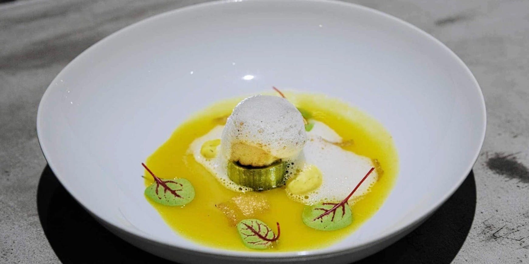 French Restaurant ensia（フレンチ レストラン エンシア）