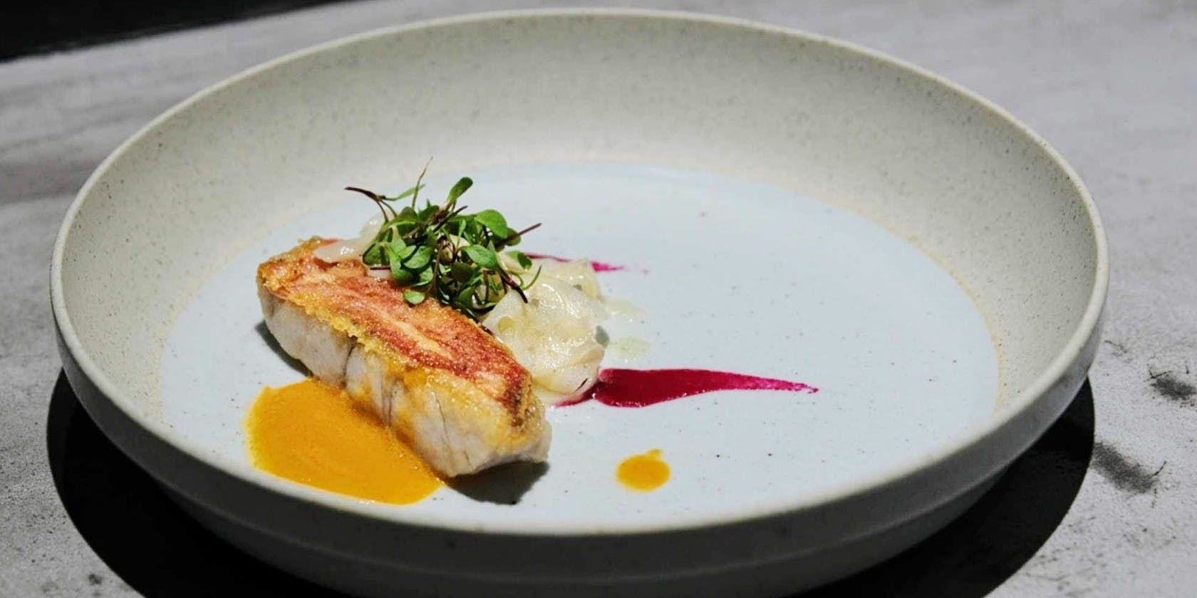 French Restaurant ensia（フレンチ レストラン エンシア）