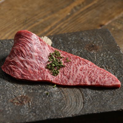 口の中でとろける牛肉の脂の旨味