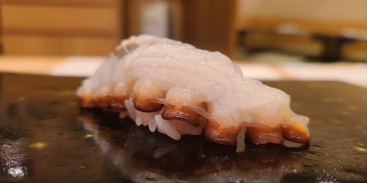 雷寿司（カミナリズシ）