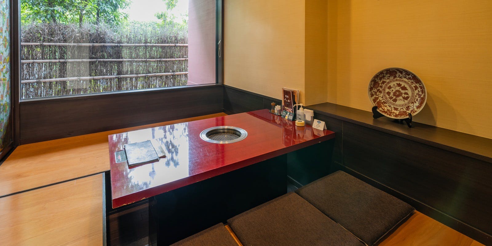 焼肉 八山（ハッサン）