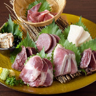 熊本直送!特選馬刺しが旨い!特選マサシ盛り