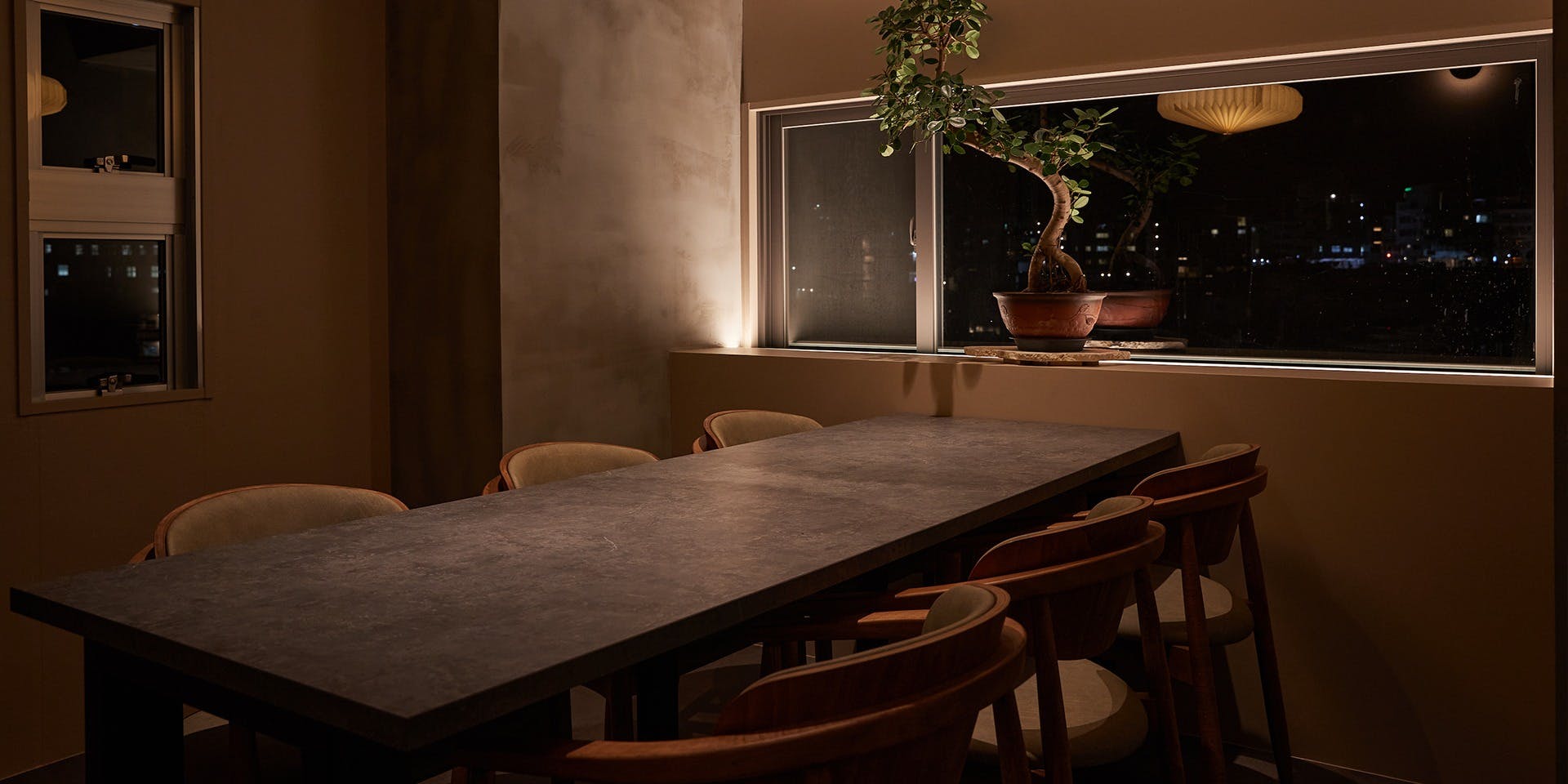 GLOUTON SHURI（グルートン シュリ）