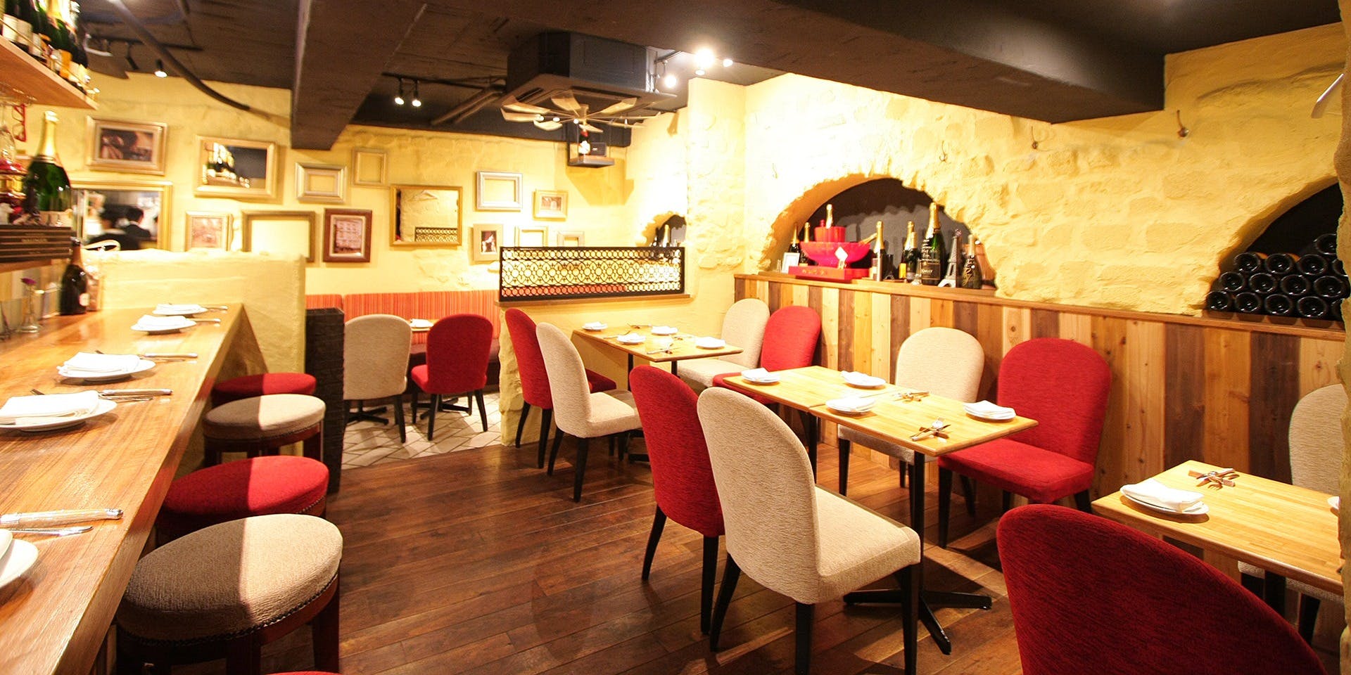 シャンパン食堂 2枚目