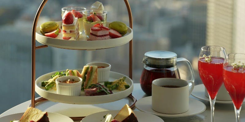 【平日TEA】Strawberry and pistachio  Afternoon Tea by TOKYO NODE DINING （3/1～5/6）