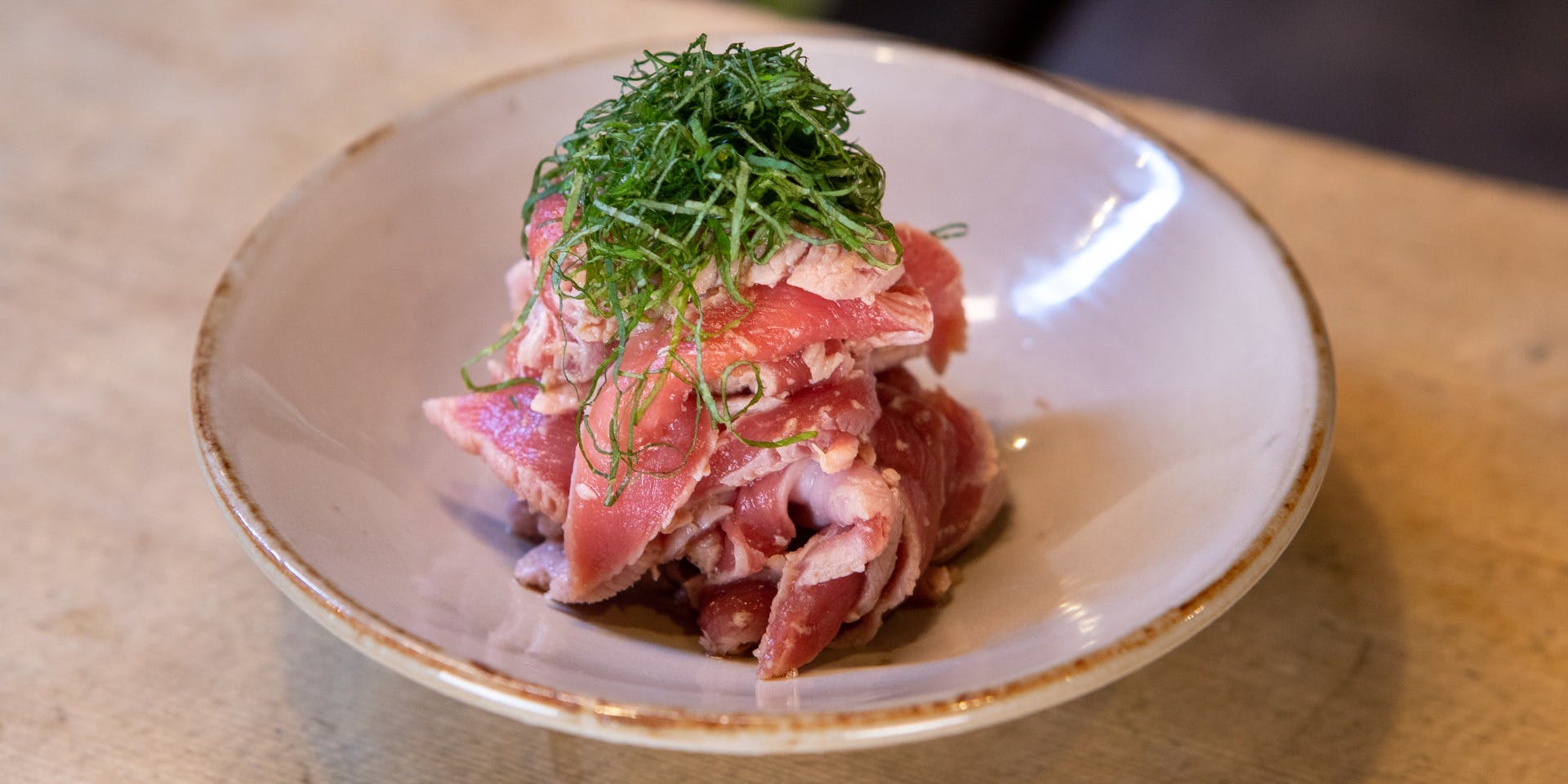 白金 酉玉 本館（しろがねとりたま）