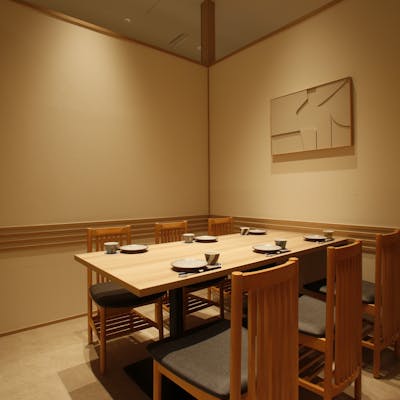 【三越前駅直結】「YUITO日本橋室町」そこは誰にも教えたくない大人の社交場