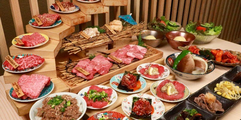 【SNS話題】8段“階段盛り”で写真映え抜群！京の階段盛りコース6500円