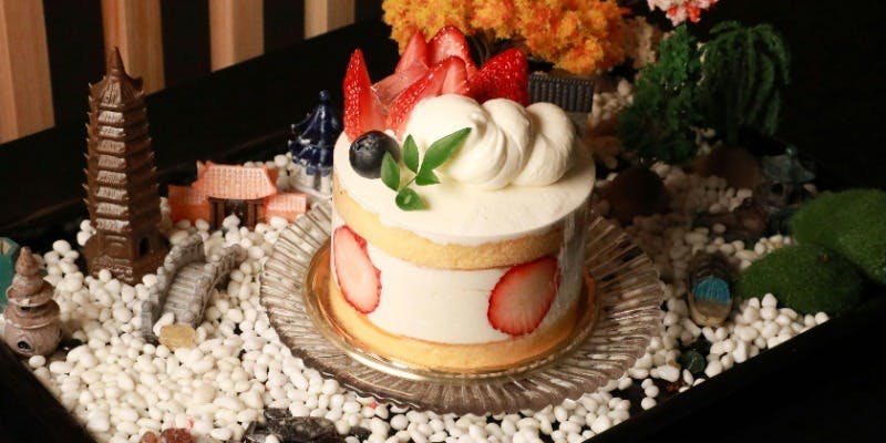 京の焼肉処 蓮蔵 【京の和庭園花火演出×ホールケーキ】記念日コース