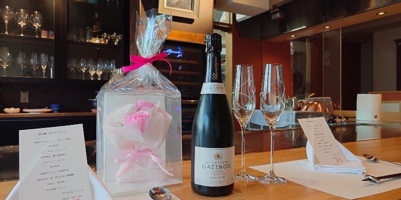 【Xmas2025】オーナーシェフによるクリスマスコース＋ワンドリンク付き