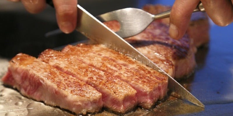 【絢爛】特選神戸牛サーロインステーキやロブスターの鉄板焼きなど全9品