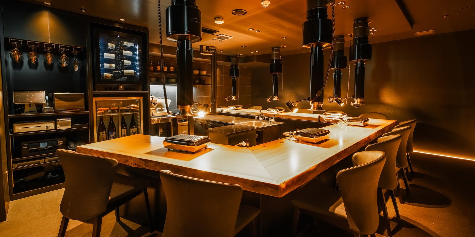 ホルモンやき肉 うしたつ - 画像1