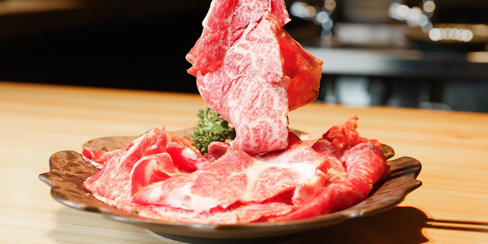 ホルモンやき肉 うしたつ
