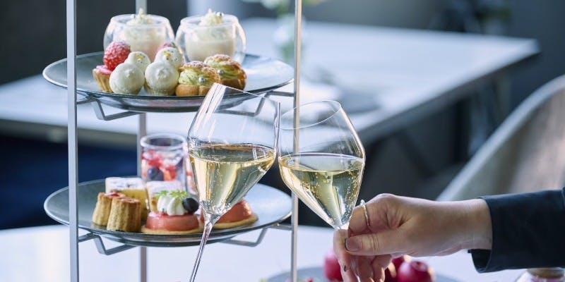 【Xmas Afternoon Tea】CADRANのXmasアフタヌーンティー　乾杯スパークリング付き