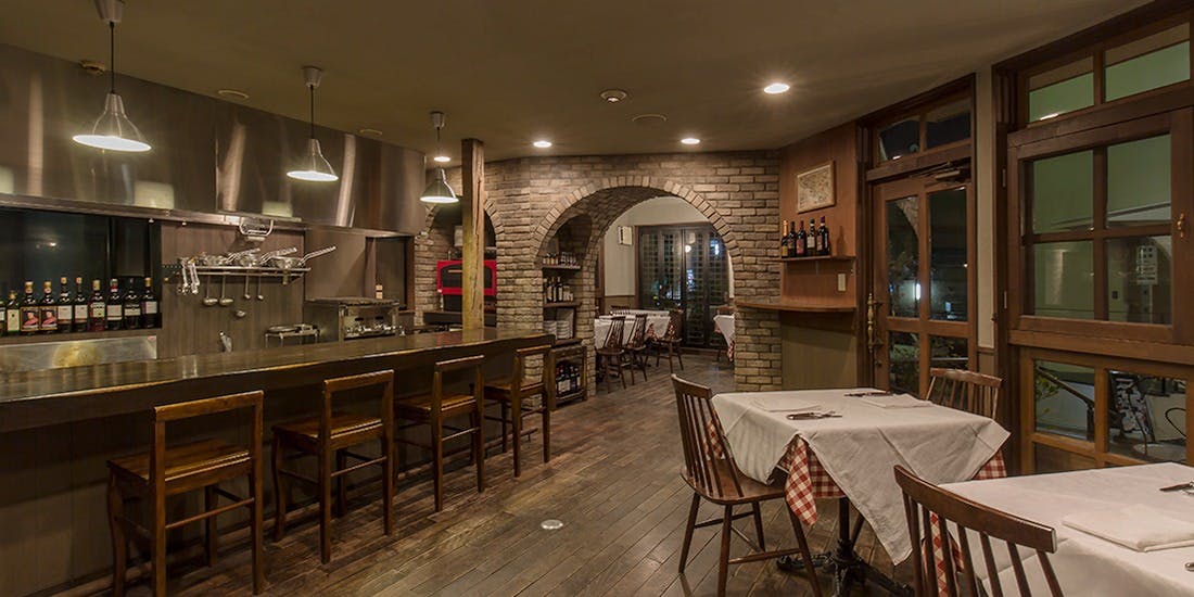 トラットリア エ ピッツェリア コニファー（Trattoria e Pizzeria Conifer）