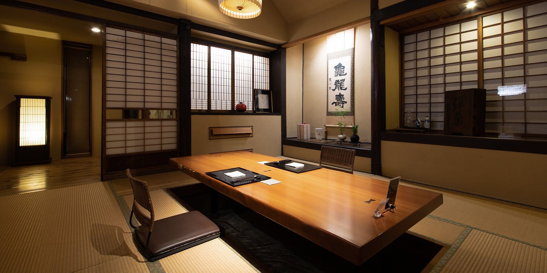 炭火焼きステーキ灰屋 - 画像3