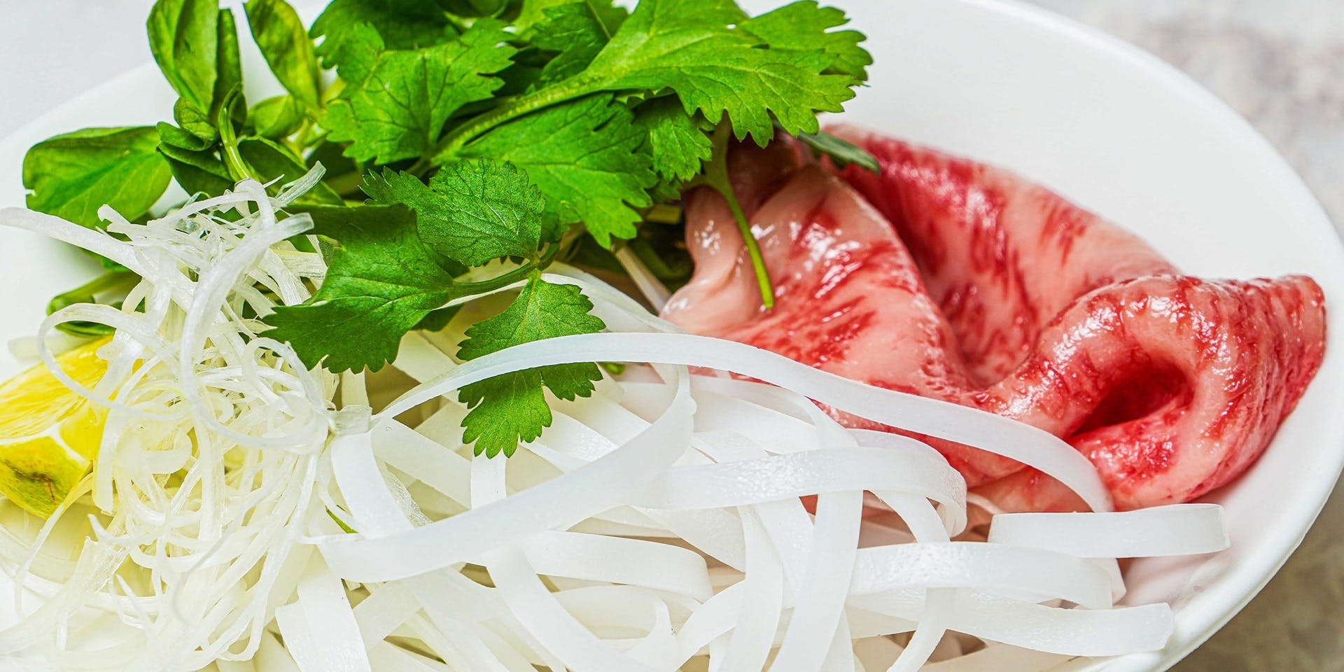 新宿 菌しゃり（KIN SHARI）