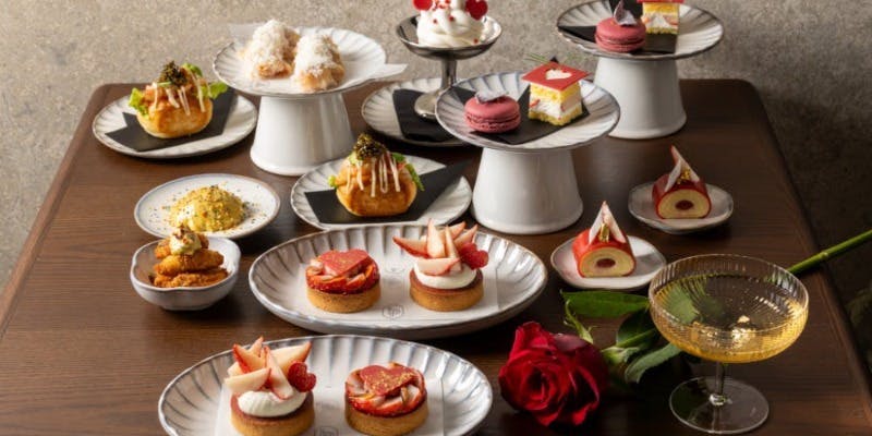 【ラウンジ】バレンタイン アフタヌーンティー＋グラス スパークリング＋赤バラ（2/14、15限定）