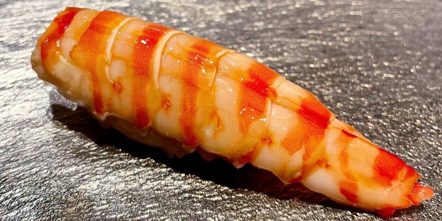 鮨 割烹 ゆうずうむげ