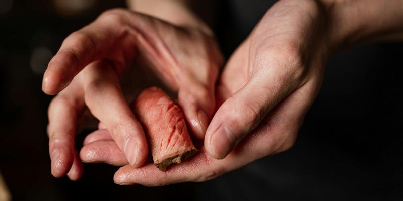 【肉割烹カジュアルコース8品】フレンチシェフが手掛ける季節食材を使った逸品の数々を体感