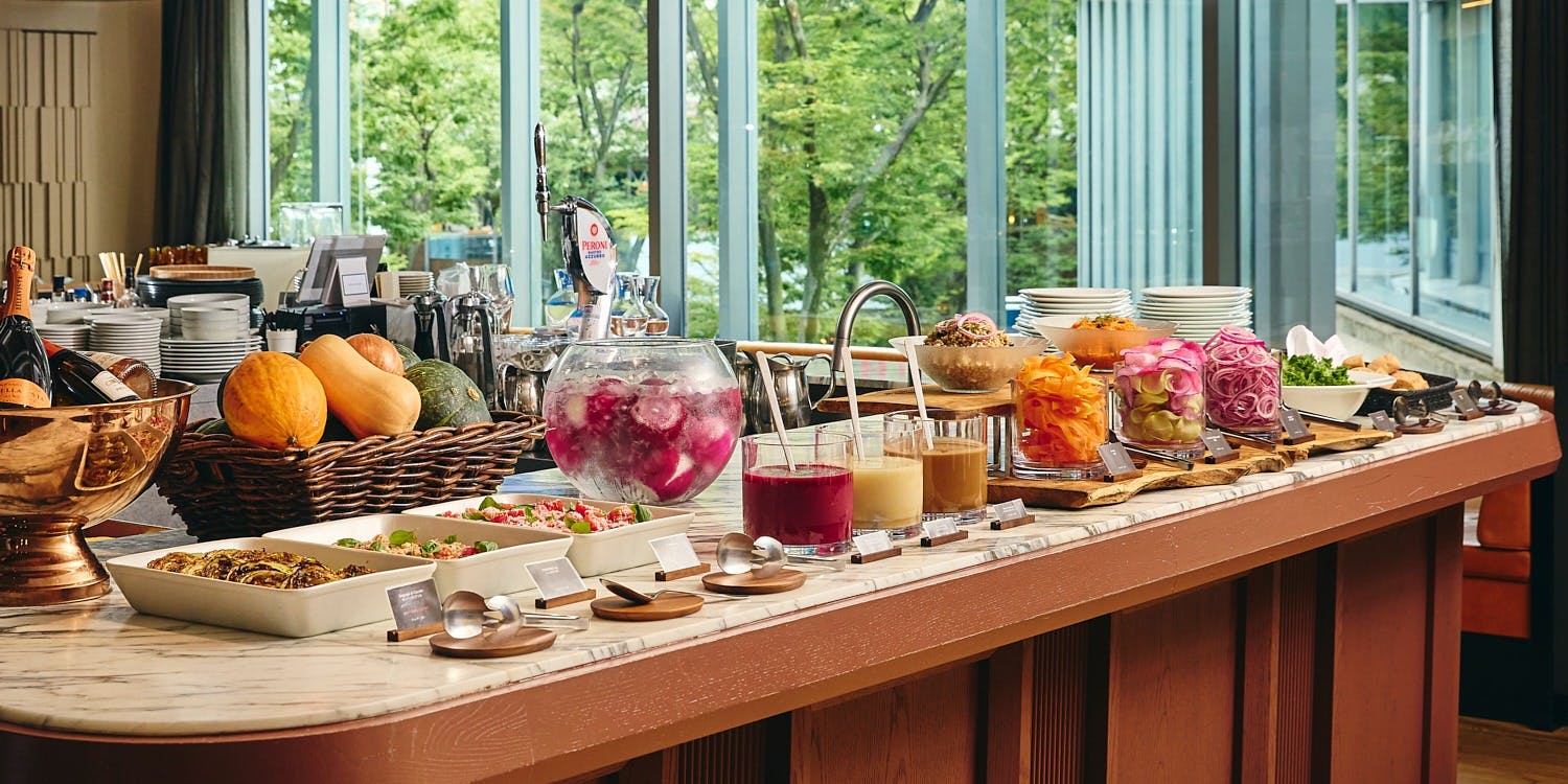 SPICA 特製アニバーサリーホールケーキと乾杯ドリンク付 シェフ吉田能