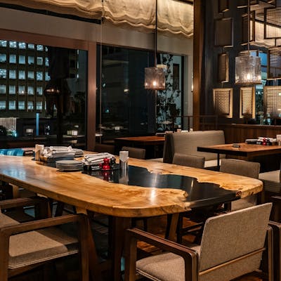 東京の新しいシンボルとなるようなアップスケールなレストラン