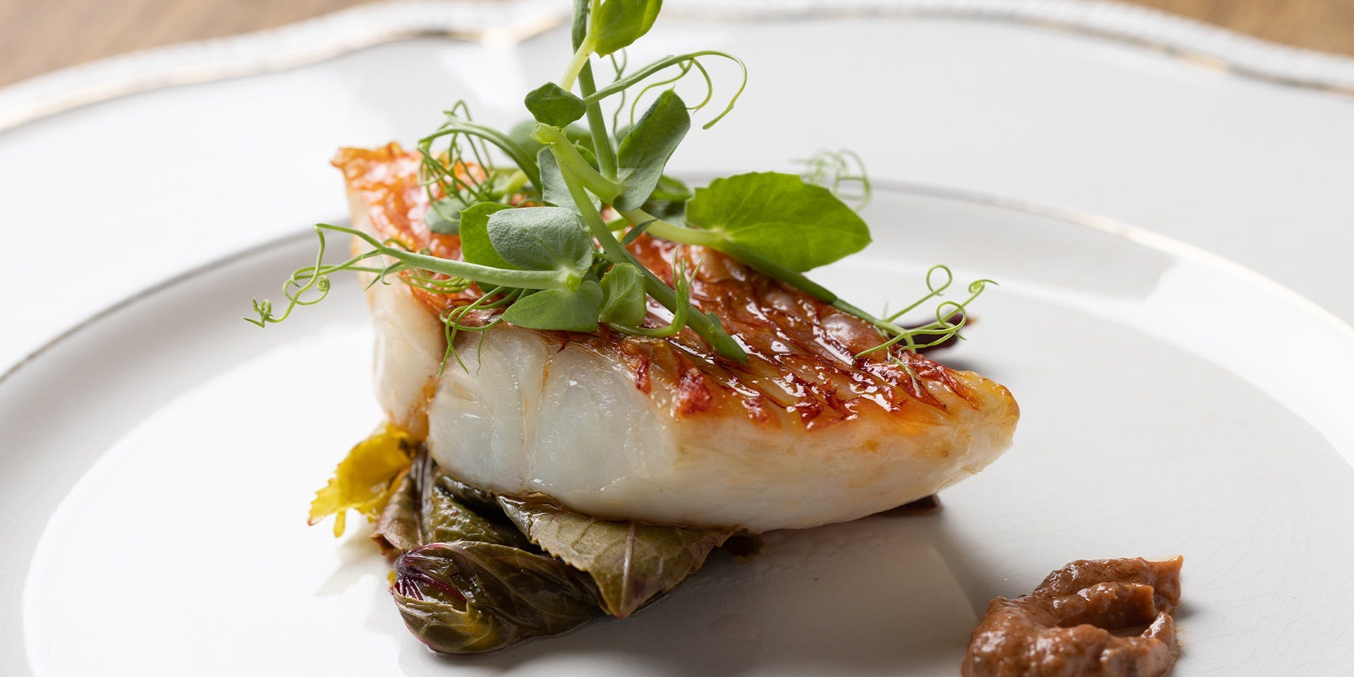 Simples（シンプルズ）