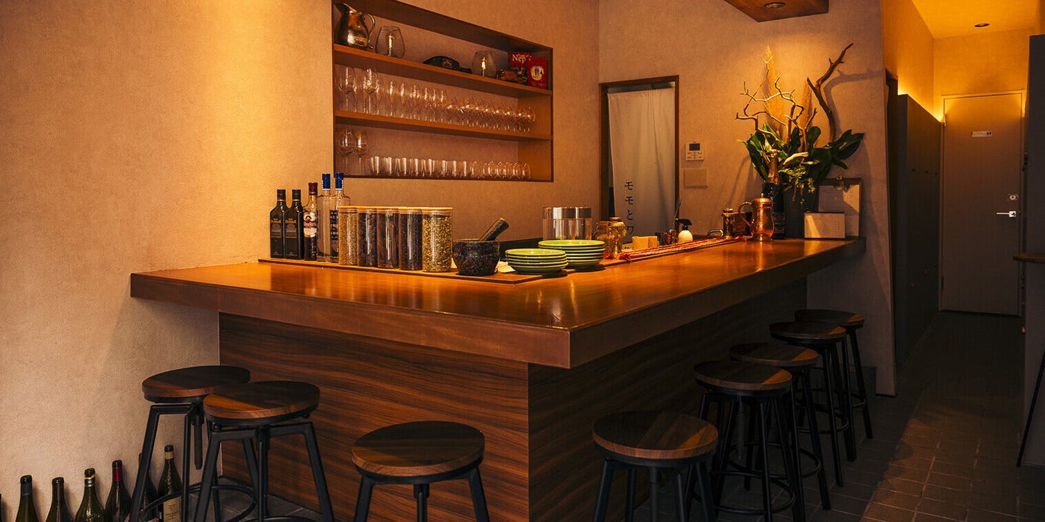 MOMO Stand Tokyo（モモ スタンド トーキョー）