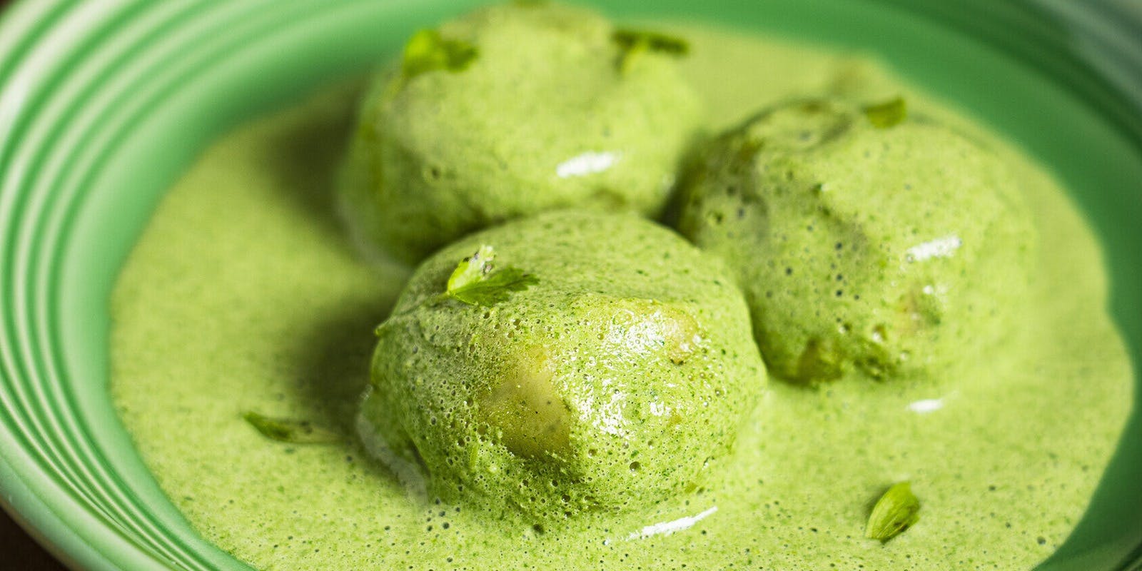 MOMO Stand Tokyo（モモ スタンド トーキョー）