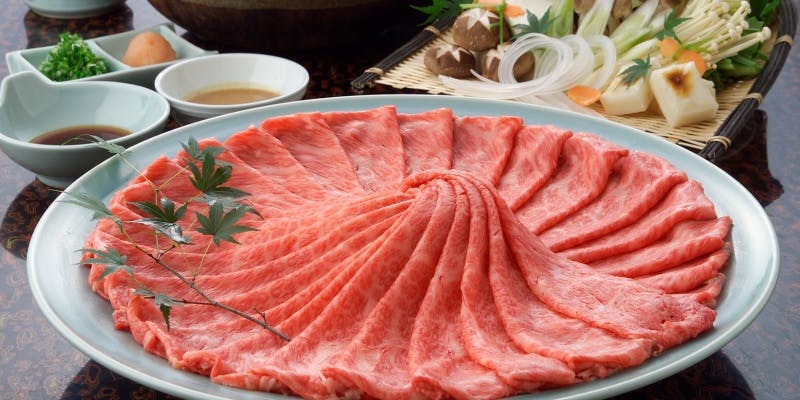 太秦コースうずまさ＜神戸牛と近江牛A5ランクの食べ比べ＞神戸牛と近江牛の肩ロースをしゃぶしゃぶで堪能