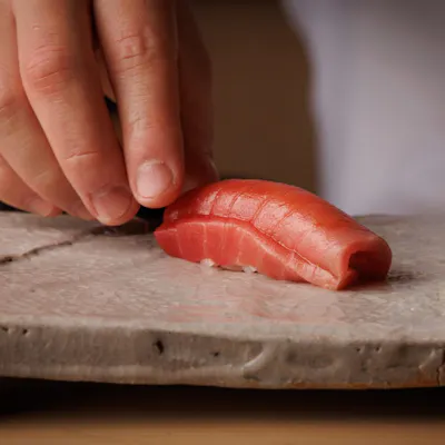 料理人の道を極めてきた職人が、思いを込めて作る寿司会席料理