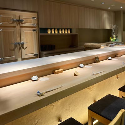 上質な日常を忘れられる空間でいただく絶品お寿司