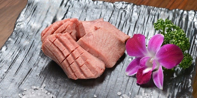 七輪焼肉 楽しいら（タノシイラ）