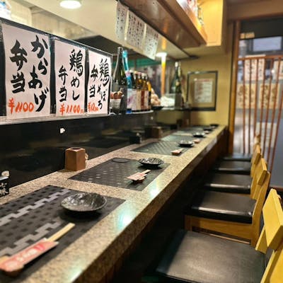 暖かな雰囲気が落ち着く店内