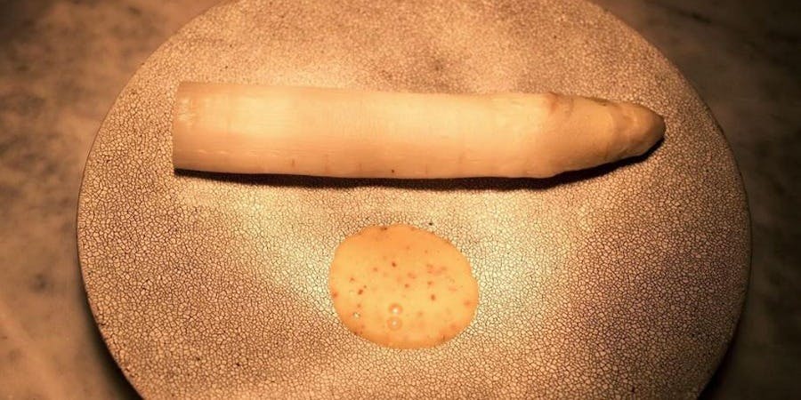 アスペルジュ ブランシュ（Asperge Blanche）