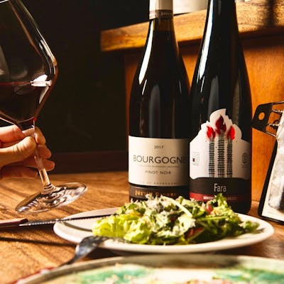 料理との相性でソムリエが選ぶ世界のワイン