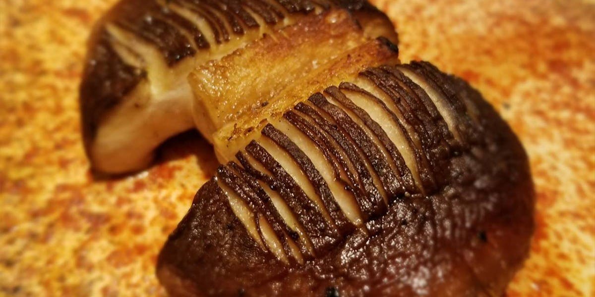 備長炭焼鳥 鳥しげ