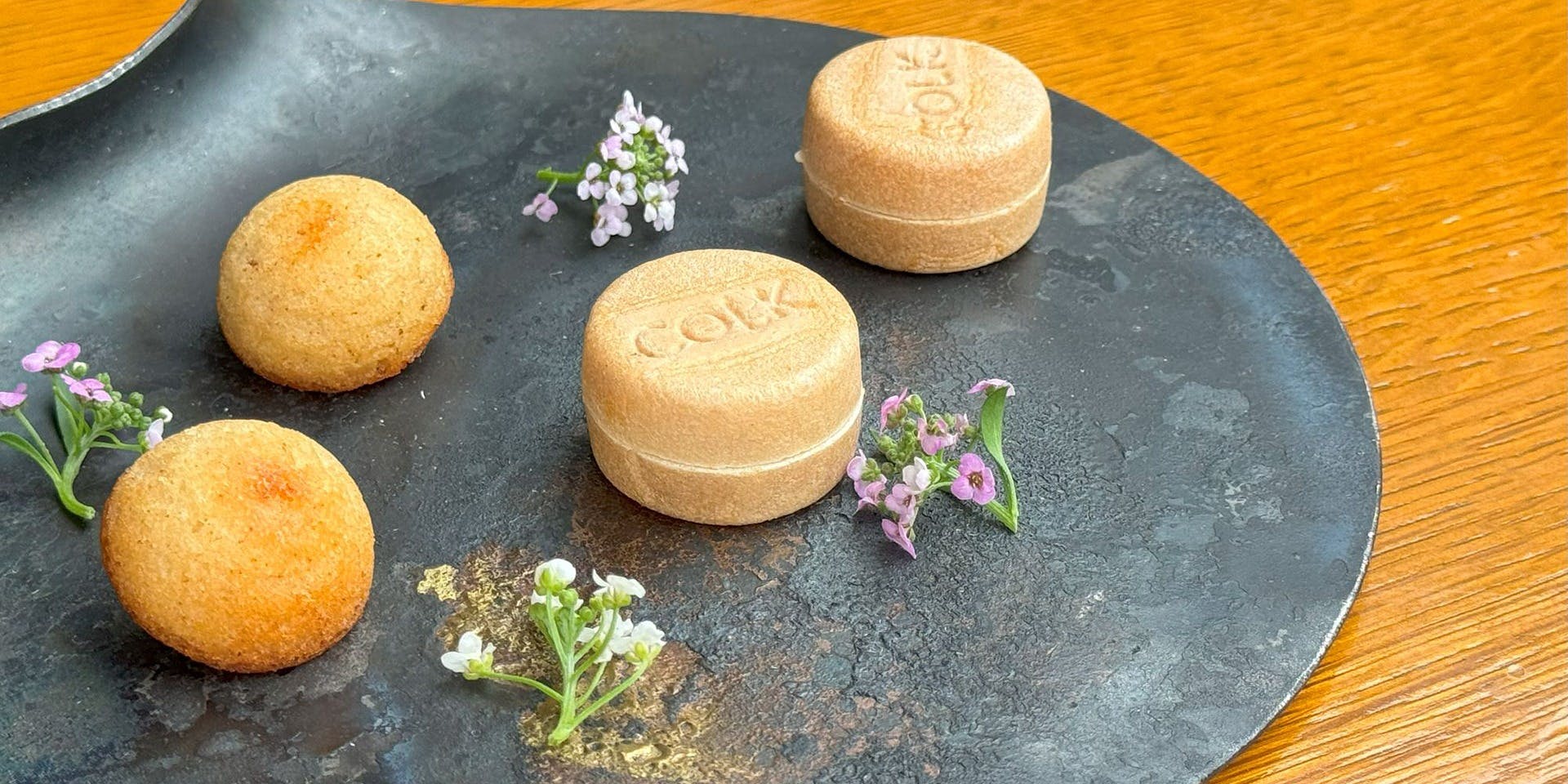 COLK （コルク）